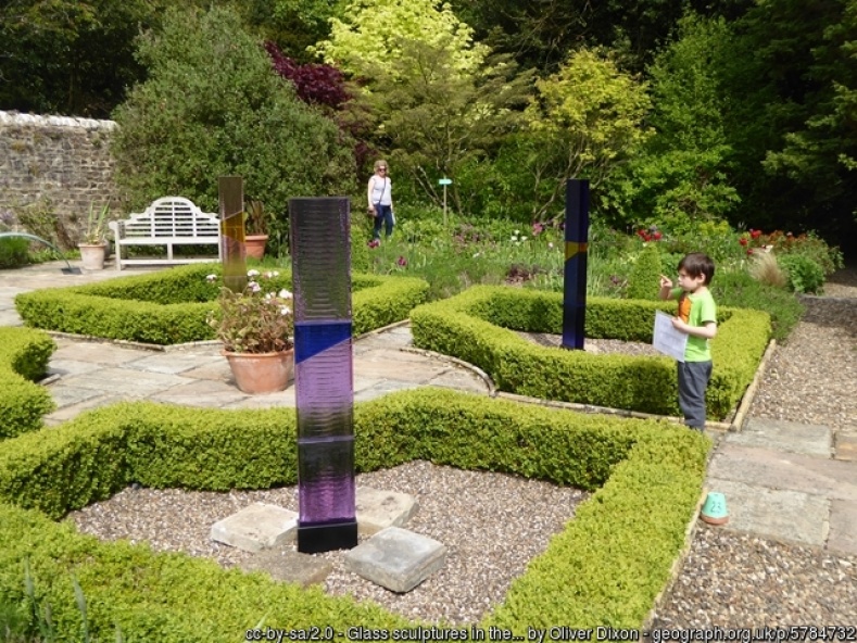 at the Cheeseburn Sculpture Show, 2018, Image: Oliver Dixon, Geograph (CC BY-SA 2.0)